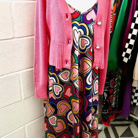 vestido y cardigan