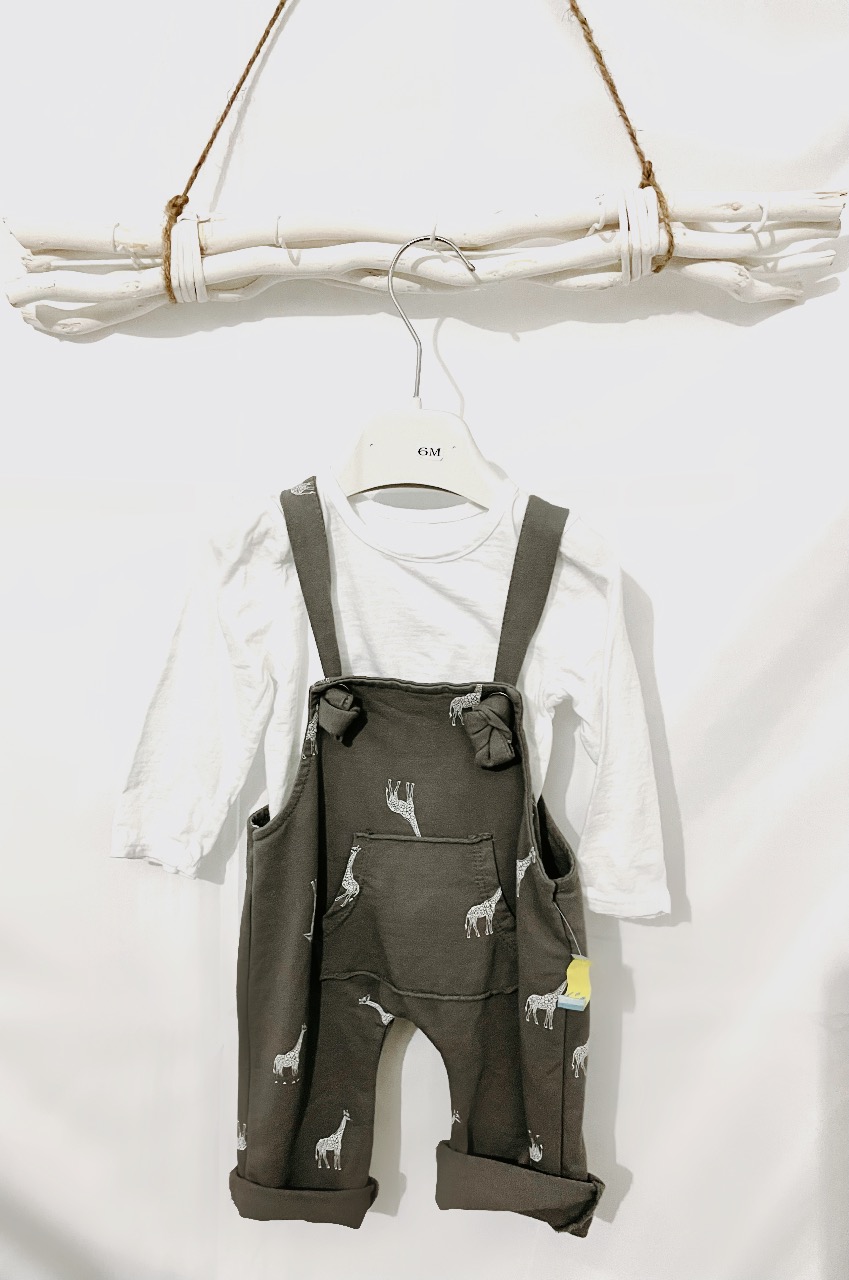 peto pantalón largo jirafas gris